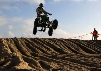 Strandcross met de Quad